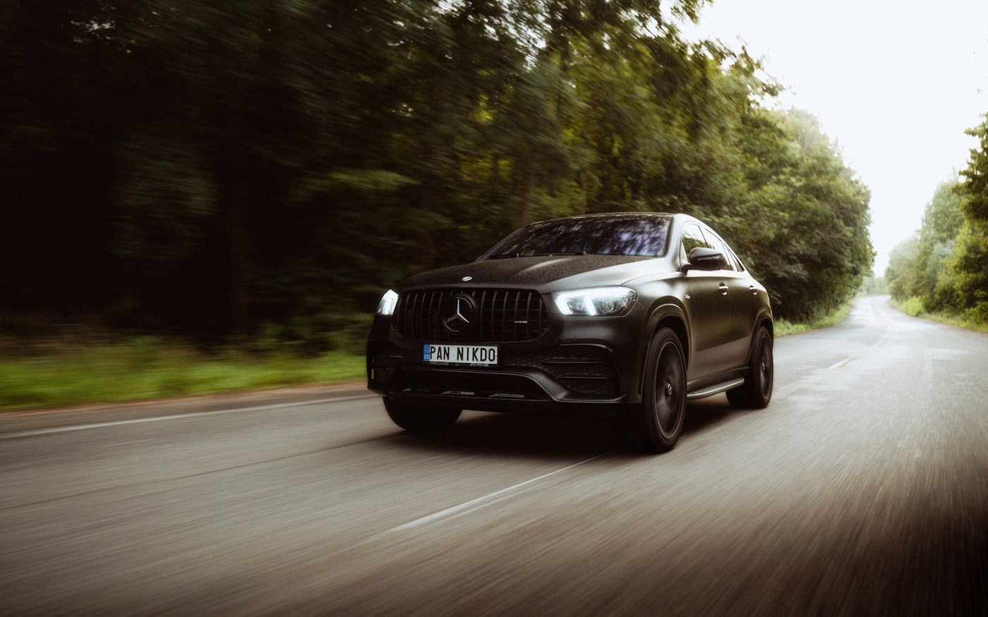 2022 Mercedes-Benz GLE 300d AMG Line Premium Plus